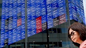 Article image: Global stock markets tumble as Donald Trump’s tariffs loom