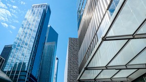Freshfields’ risky bet backing law firms targeted by Donald Trump image